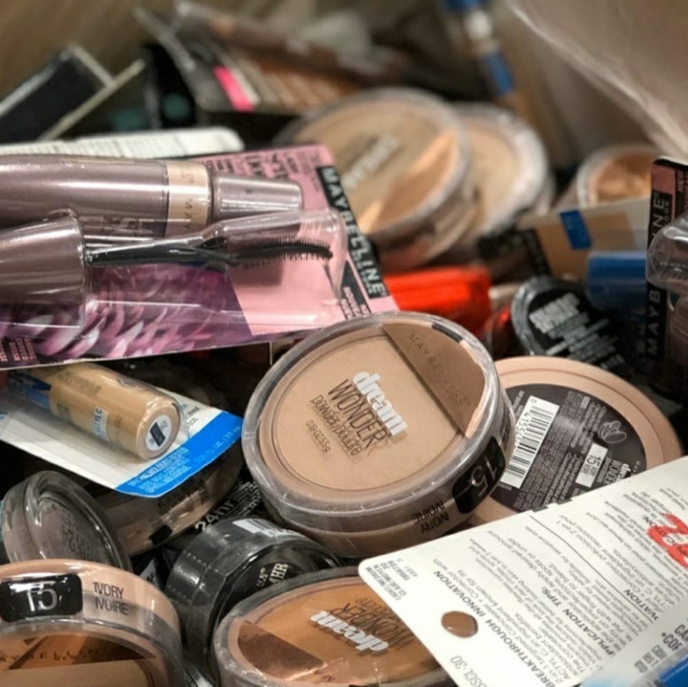Beauty Cosmetics Box - Picture 4 of 6